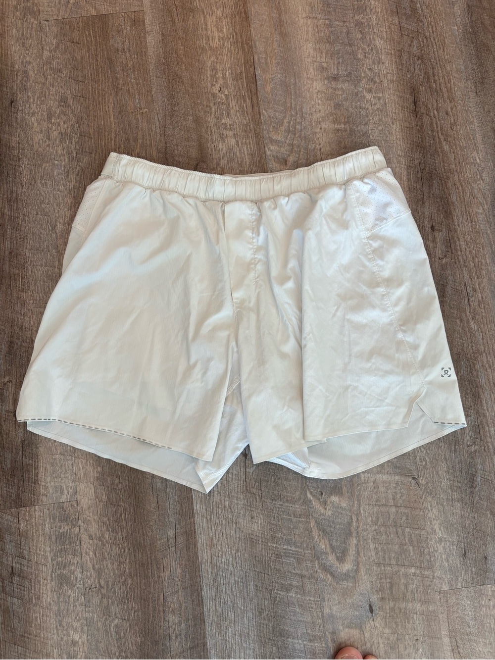 Lululemon 6” Surge Short Lined